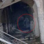 British "Ghostbusters" filmed a long-legged ghost in an abandoned mental hospital.