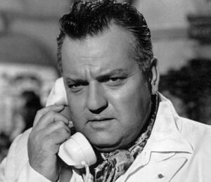 The ghosts of dead actors like to roam Hollуwood.